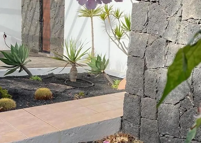 Our Soleada Cosy&flowery, Heated Pool Villa Playa Blanca (Lanzarote)