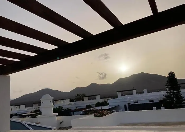 Our Soleada Cosy&flowery, Heated Pool * Playa Blanca (Lanzarote)